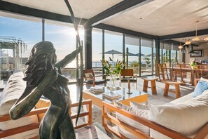 Interior - Luxurious Residence with Panoramic Views to the Sea of Cortés (La Paz)