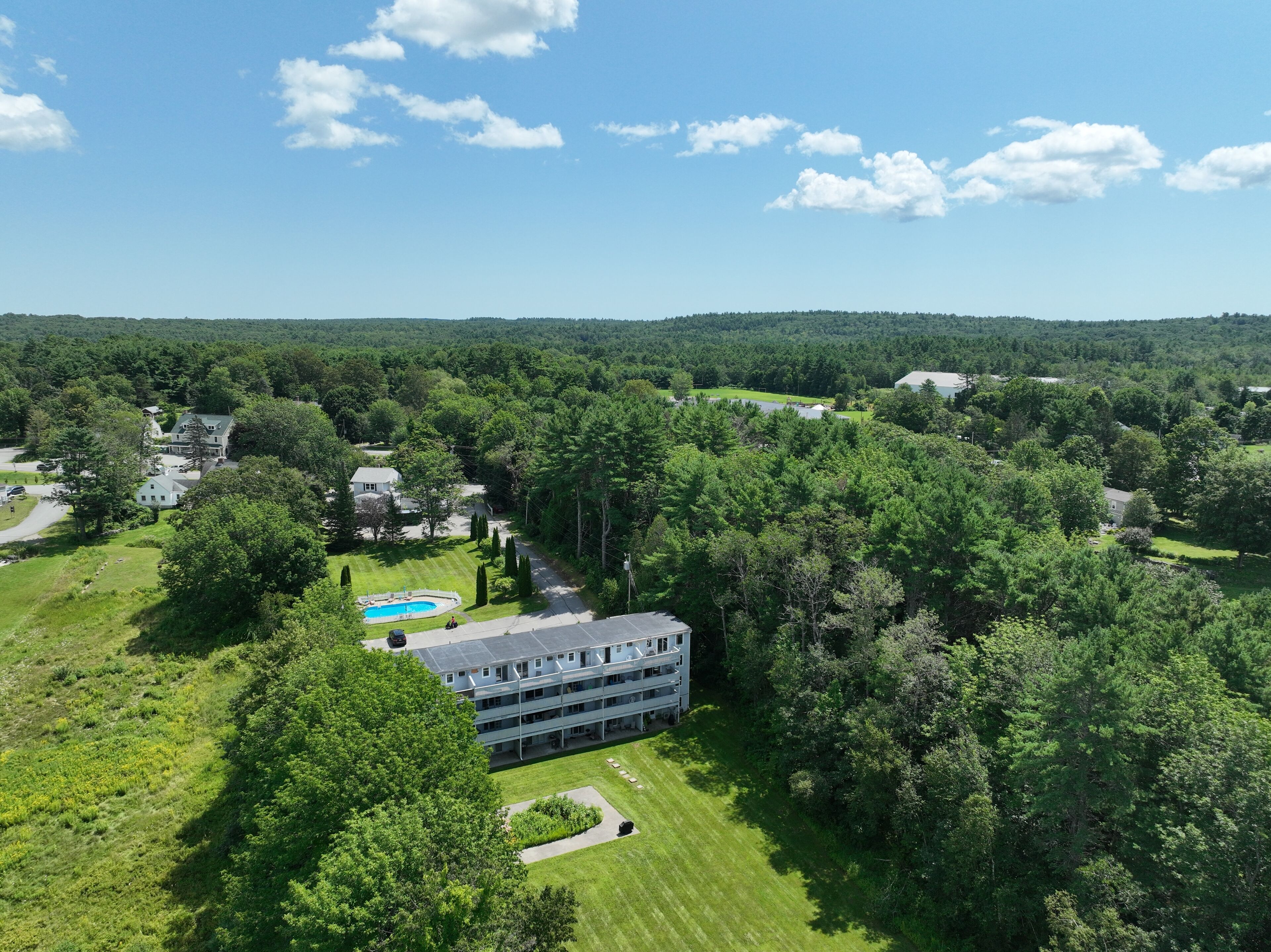 المنشأة من الخارج