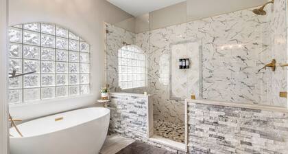 Delray Castle-Minutes to the beach and Atlantic Ave