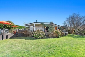 Exterior - Mountviews Lodge - Taupo (Taupo)