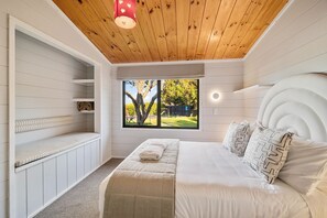 4 bedrooms, free WiFi - Mountviews Lodge - Taupo (Taupo)