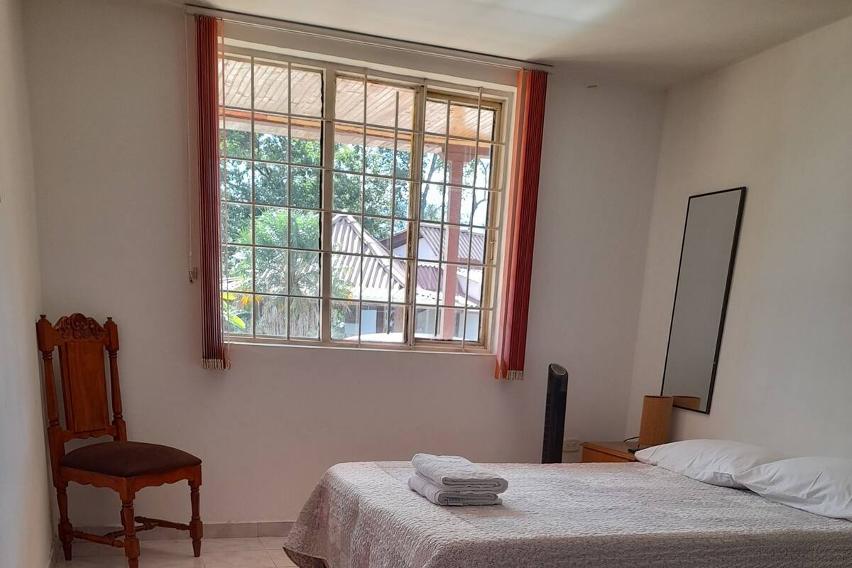Basic Double Room | Desk, laptop workspace, free WiFi