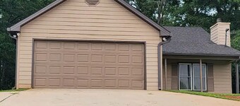 Relaxing House On The Hill