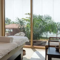 Sauna, steam room, Turkish bath, hot stone massages