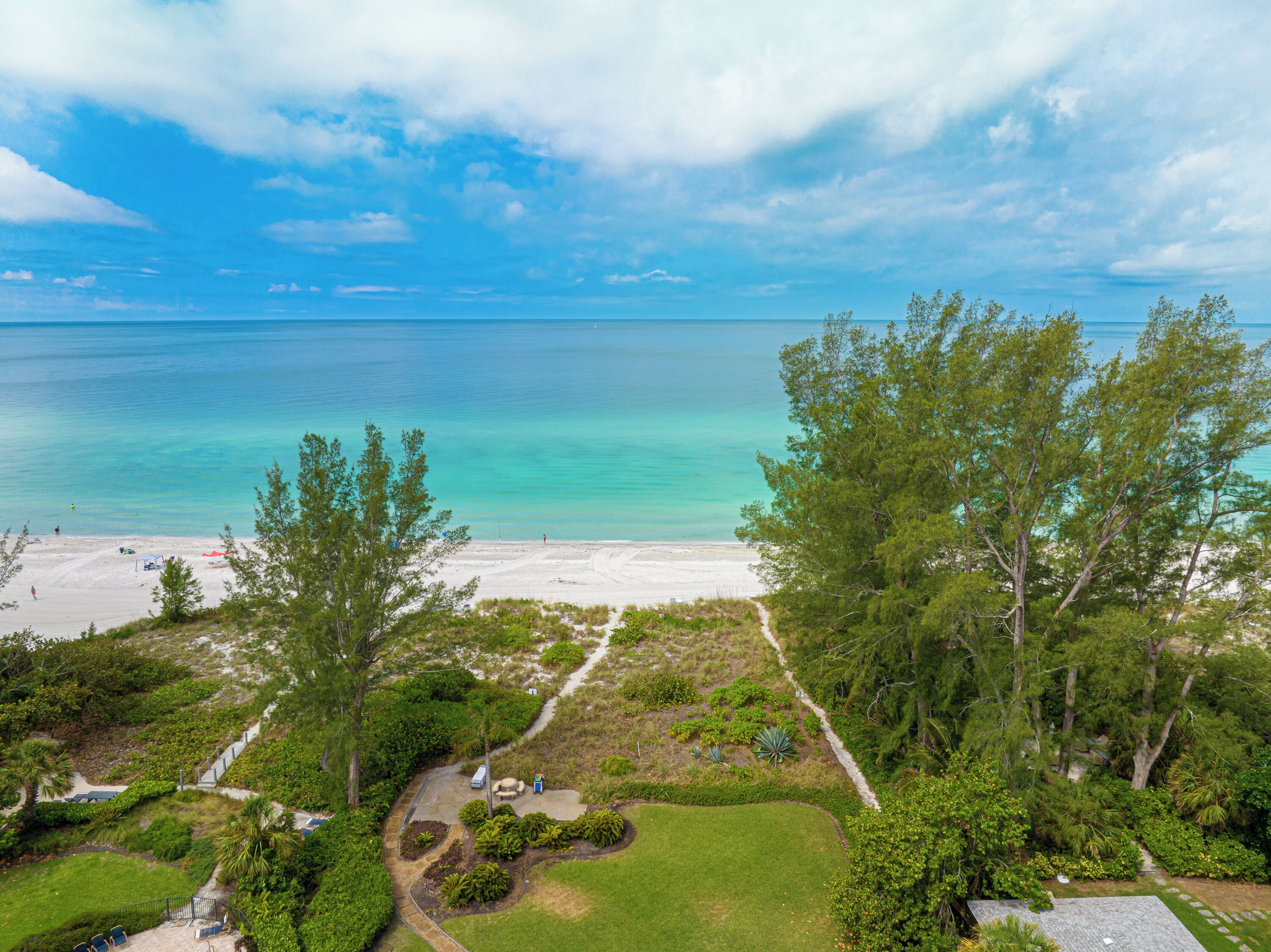 Sandy Daze on the Gulf.  Beachfront condo on quiet luxurious Longboat Key