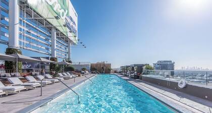 Beautiful Remodeled Condo at the W Hotel Residences in Hollywood