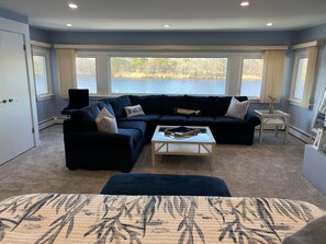 6 quartos, ferros/tábuas de passar roupa, berço de viagem, Wi-Fi