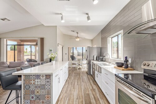 Golf Course Stay with Community Pool