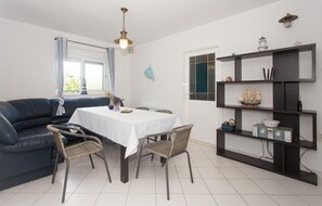 Dining - 3 bedroom beach front home in Rogoznica (Rogoznica)