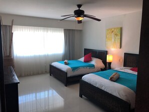 2 habitaciones y caja de seguridad en la habitación
