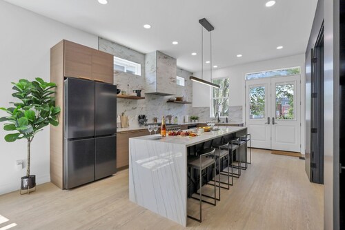 Modern Luxury in Downtown Cbus - Close to Franklin Park and the East Market