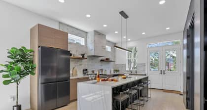 Modern Luxury in Downtown Cbus - Close to Franklin Park and the East Market