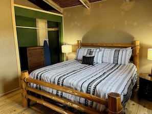 2 chambres, fer et planche à repasser, draps fournis