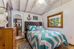 2 soverom og sengetøy