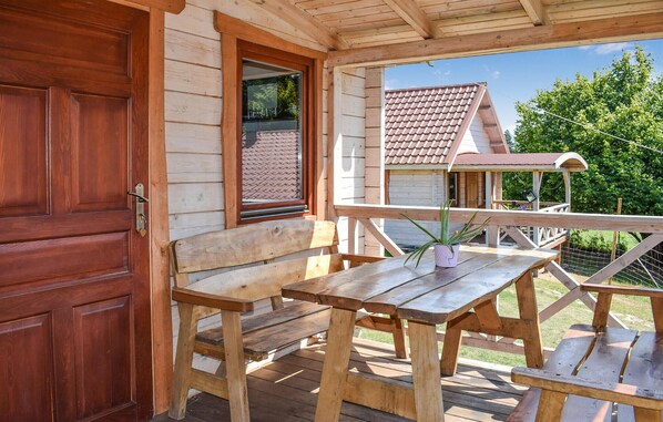 Outdoor dining - Gorgeous home in Wejdyki with sauna (Wejdyki)