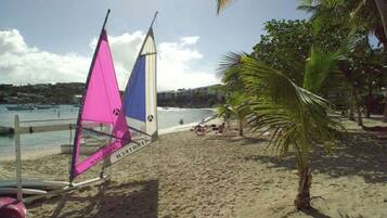 Una playa cerca