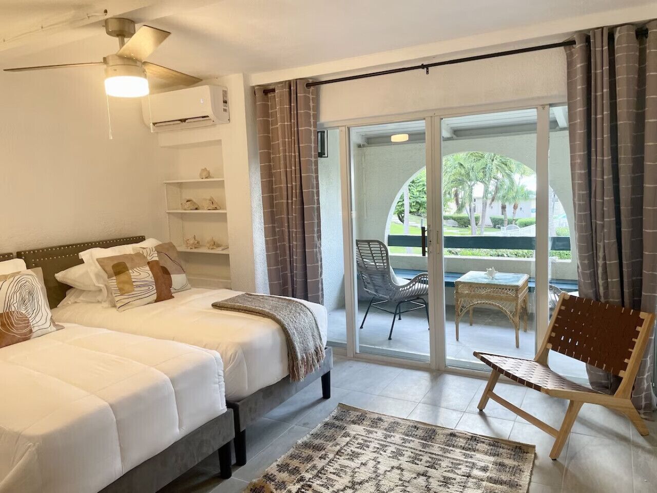 3 habitaciones, tabla de planchar con plancha, cuna de viaje y wifi 