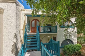 Exterior - Renovated Pool View Townhouse (East End)