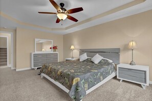 4 bedrooms, iron/ironing board, WiFi, bed sheets - Single Family Home near Camp Lejeune (Hubert)