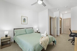 3 habitaciones, escritorio, tabla de planchar con plancha y wifi gratis 