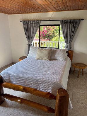 5 chambres, fer et planche Ă repasser, Wi-Fi, draps fournis