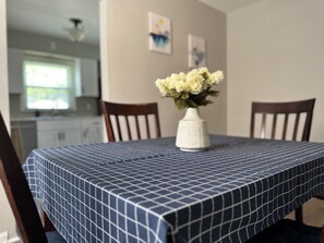 Dining - Chic Central Retreat (Evansville)