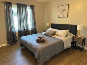 2 bedrooms, iron/ironing board, free WiFi, bed sheets