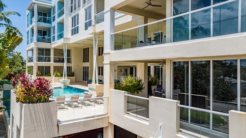 Deerfield Condo Suites by Opus