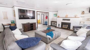 Talo | Oleskelualue | Taulutelevisio, Netflix, Hulu, suoratoistopalvelut