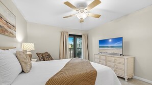 3 slaapkamers, een strijkplank/strijkijzer, gratis wifi, beddengoed