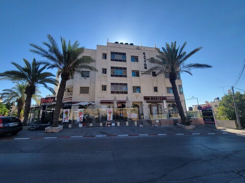 3 Bedroom Kattom Furnished Apartments 8, Ramallah, Prime Location