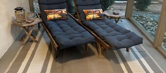 New Guest suite located in Jasper with a mountian view and fire pit