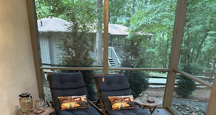 New Guest suite located in Jasper with a mountian view and fire pit