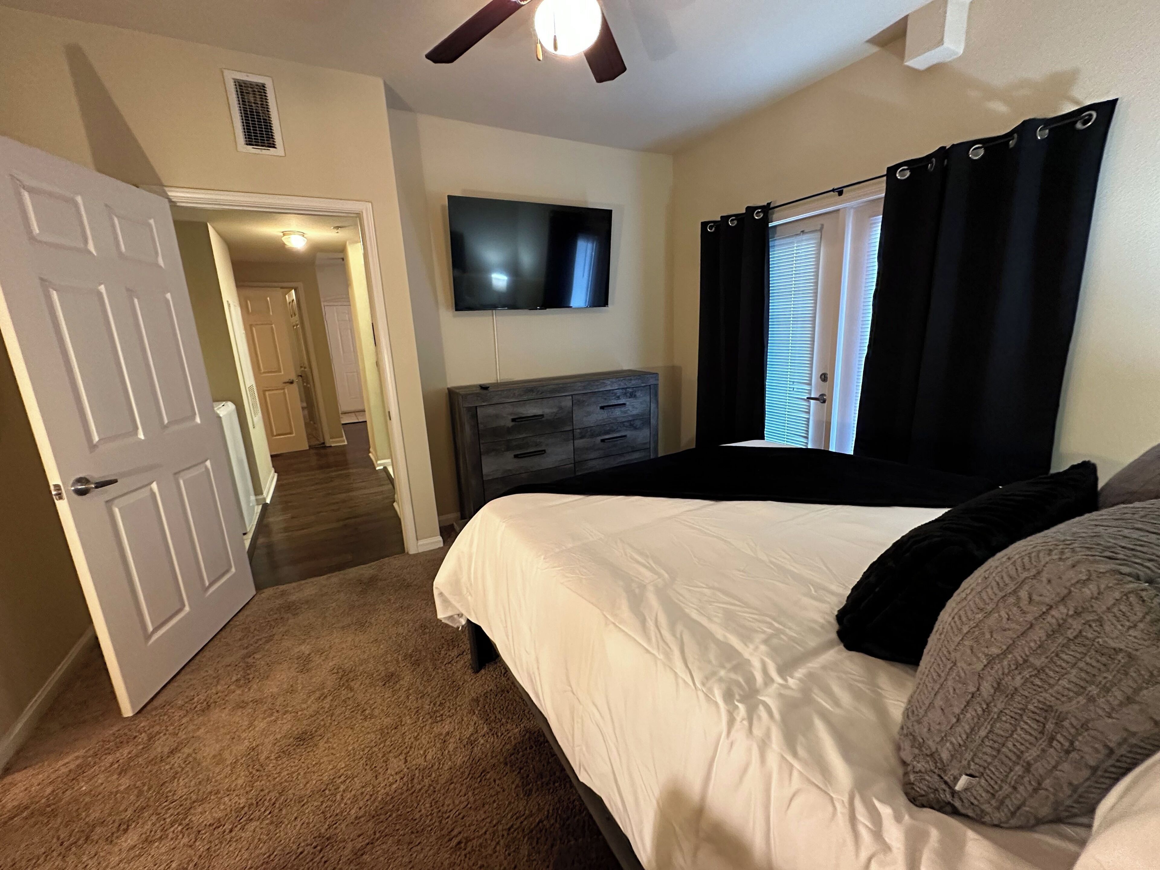 2 間睡房、熨斗/熨衫板、Wi-Fi、床單