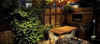 Cozy greenway condo!