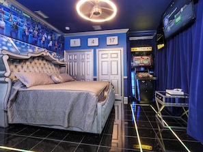 15 bedrooms, iron/ironing board, WiFi, bed sheets