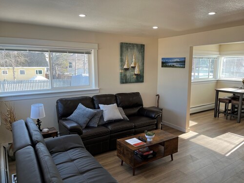 Charming 2 bedroom apartment near airport in Spenard