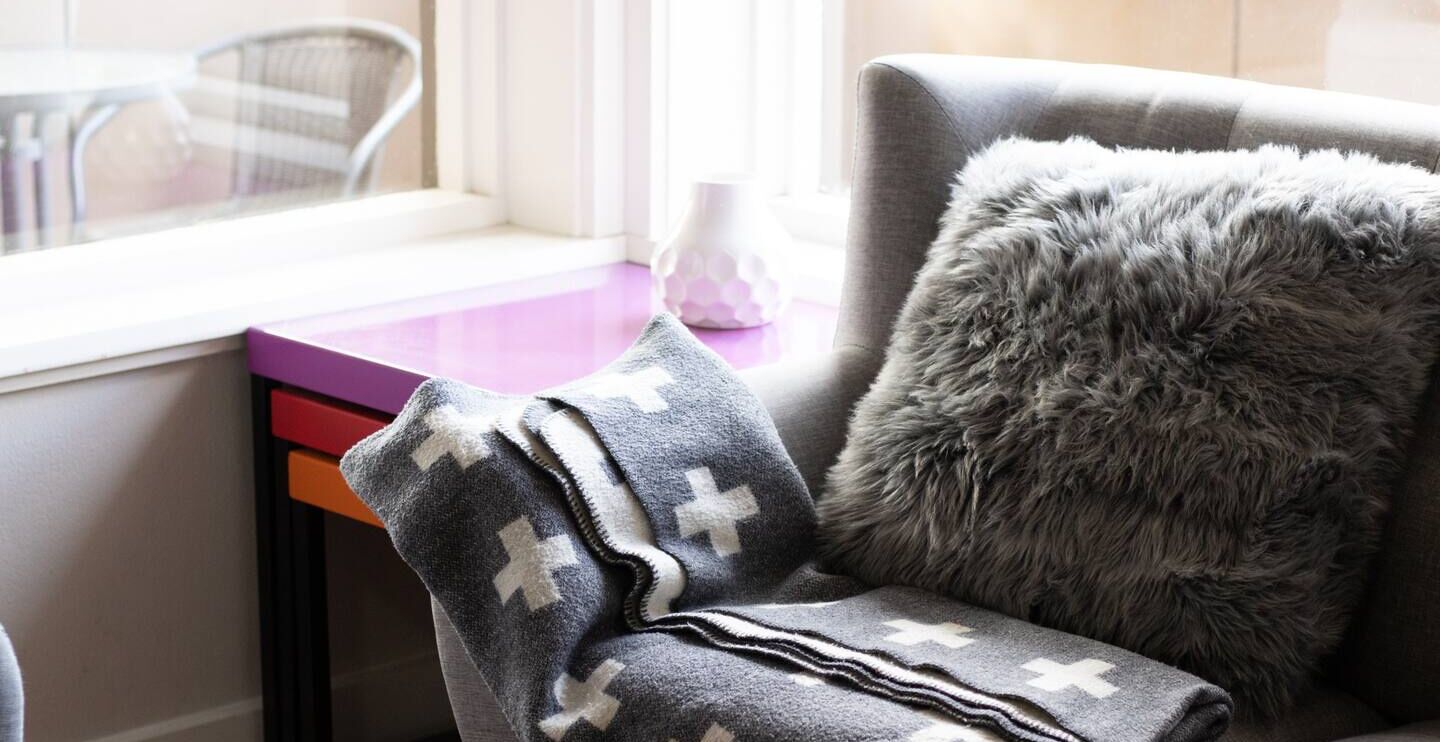 Smart TV, oficina y monitor de computadora 