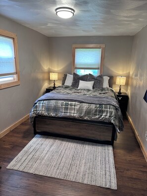 3 bedrooms, free WiFi, bed sheets