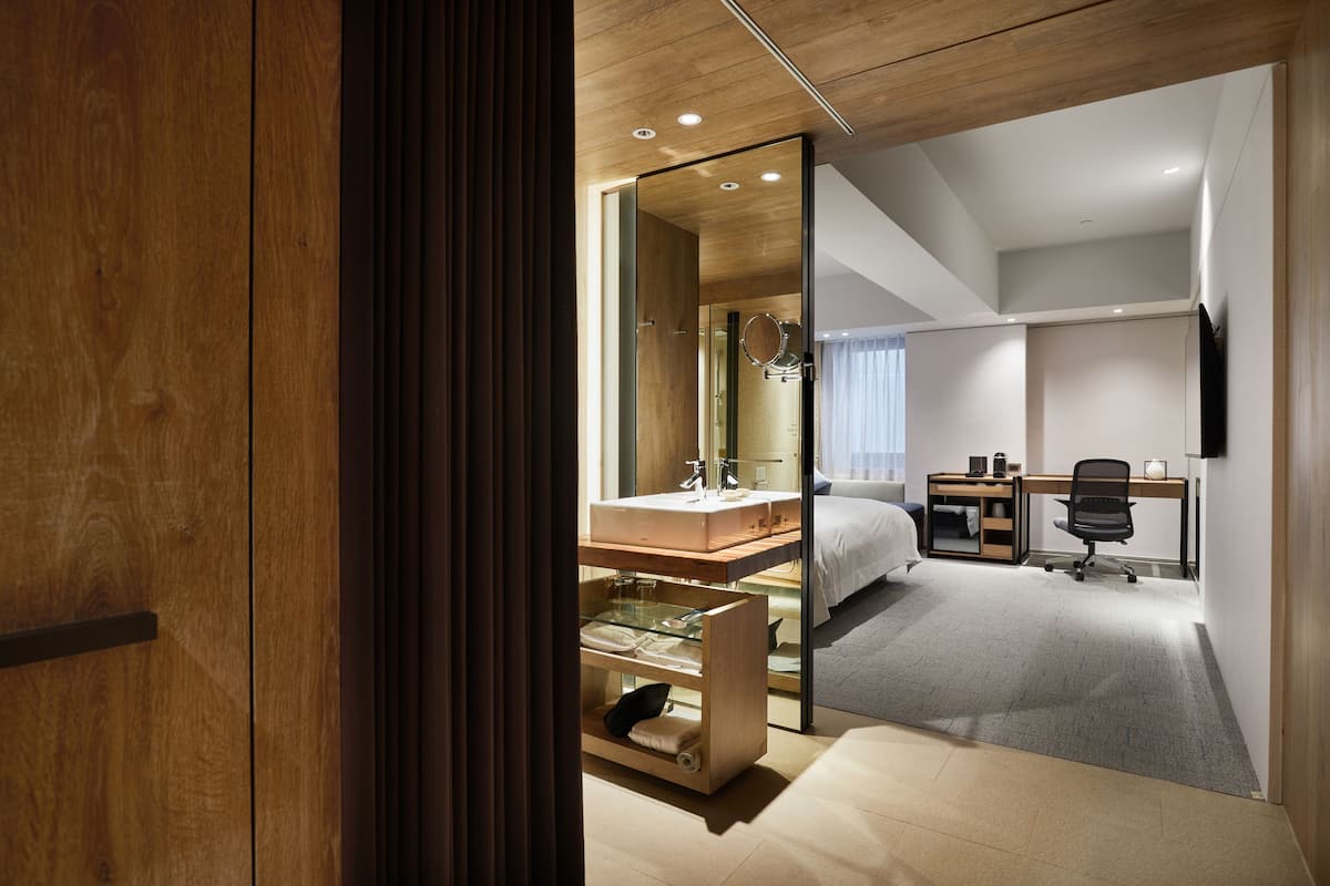 executive room | 1 bedroom, premium bedding, down duvets, in-room safe