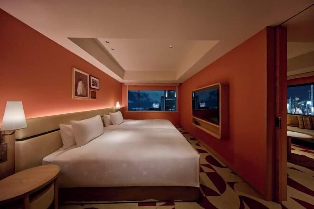 1 bedroom, down comforters, in-room safe, free WiFi