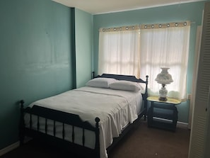 2 Schlafzimmer, Bügeleisen/Bügelbrett, kostenloses WLAN, Bettwäsche