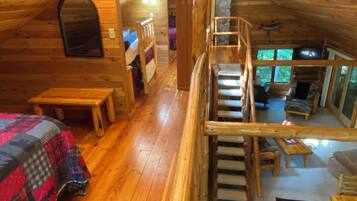 4 bedrooms, free WiFi, bed sheets