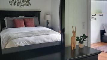 2 makuuhuonetta, silitysrauta/-lauta, Wi-Fi, vuodevaatteet