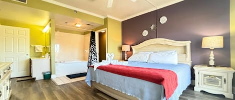 3 bedrooms, in-room safe, desk, iron/ironing board