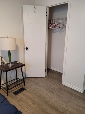 Interior - Upriver home 15min to Parker (Parker)