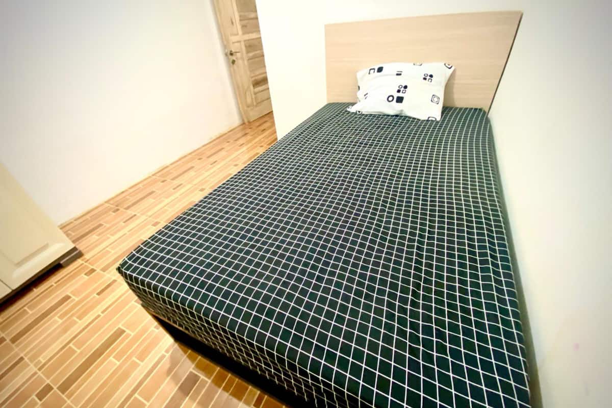 Standard Single Room | 1 bedroom, desk