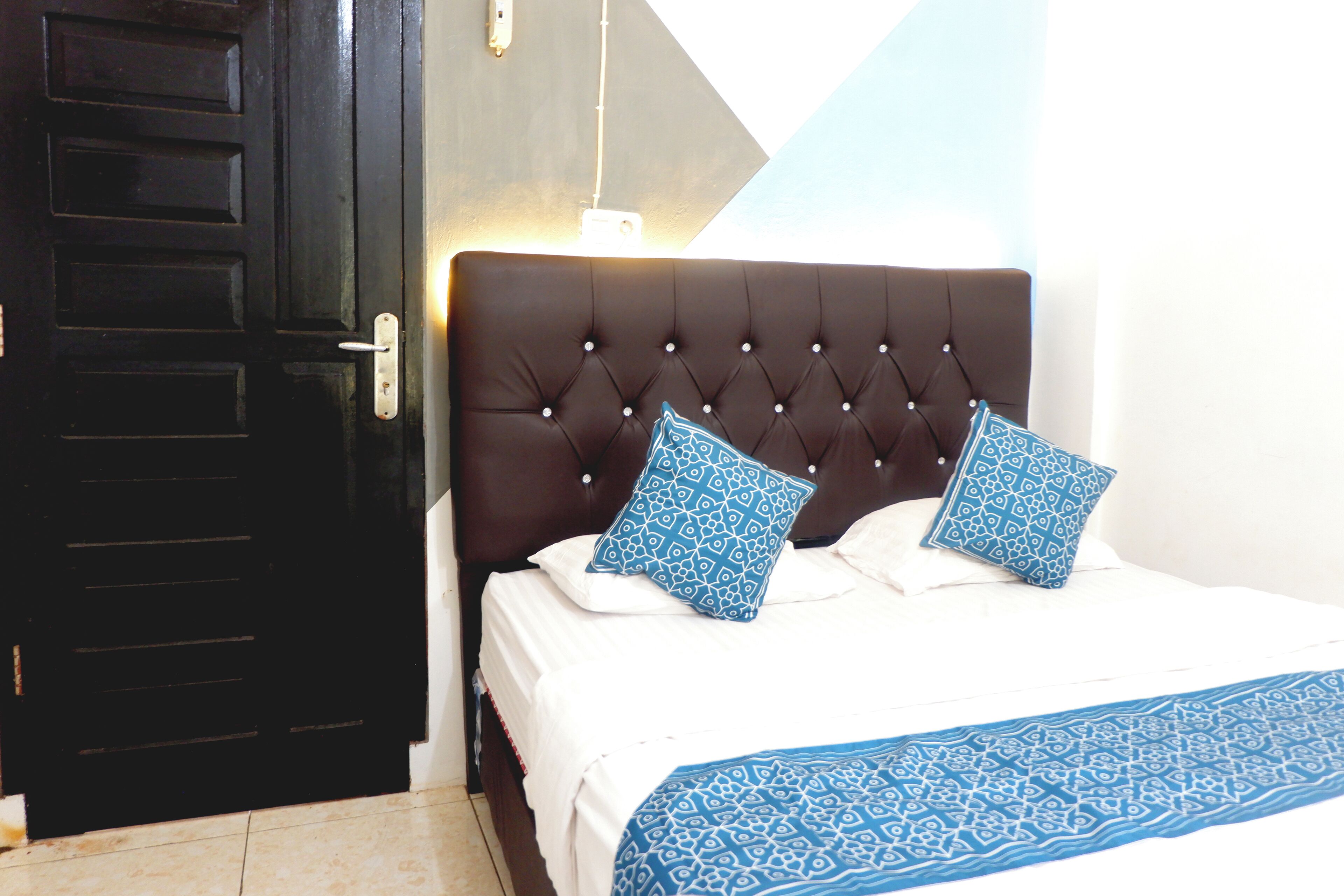 Kamar Standar | Meja kerja