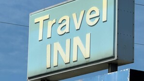 A sign for a Travel Inn. - Travel Inn (Montgomery)