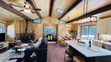 Smart-tv, pejs, bøger